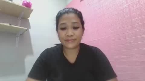 hotlavender online show from February 11, 2026, 1:32 am