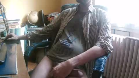 hotleopold online show from February 18, 2026, 2:57 pm