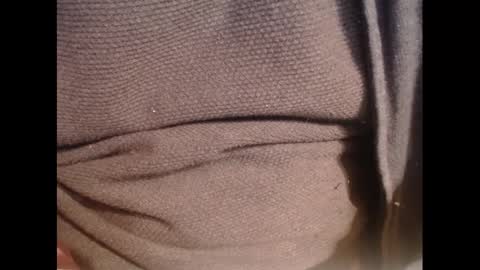 Snapshot of hotlux_54 chatting on March 1, 2025, 11:37 pm hotlux_54 online show from March 1, 2025, 11:37 pm