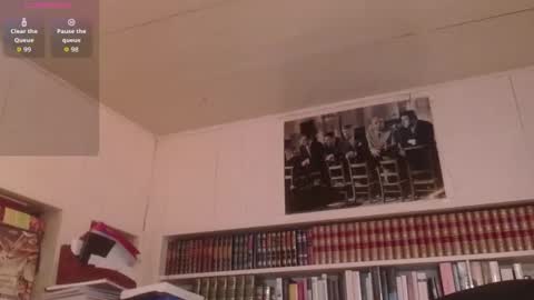 hotlux_54 online show from February 7, 2026, 6:33 pm