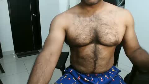 hotm_on_cam online show from February 9, 2025, 7:41 pm