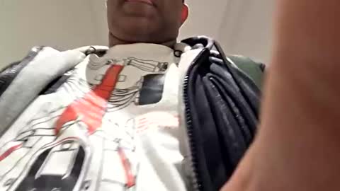 hotm_on_cam online show from January 16, 2026, 8:46 pm