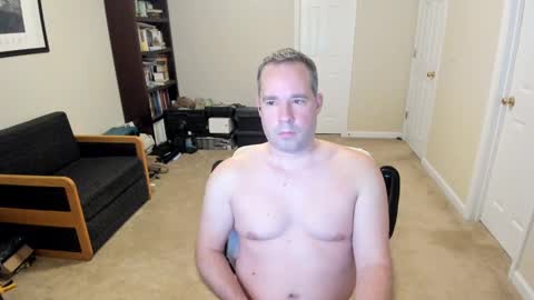 hotmale4u692000 online show from December 27, 2024, 12:23 pm