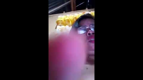 hotmama_01 online show from May 13, 2026, 6:33 am