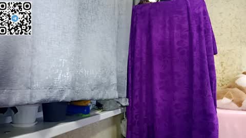 hotmamaqueen234 online show from April 6, 2026, 7:04 pm