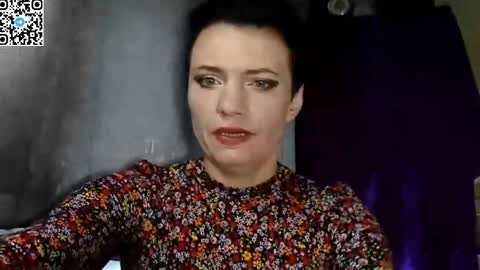 hotmamaqueen234 online show from April 23, 2026, 8:57 am