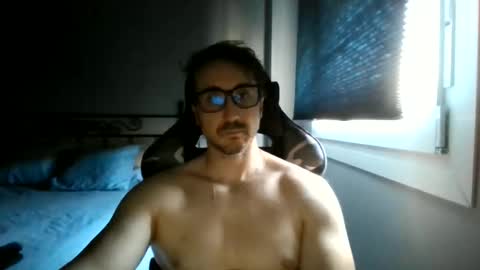 hotman_40_ online show from June 2, 2026, 9:22 am