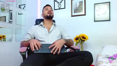 Snapshot of hotmathewv chatting on February 26, 2025, 11:48 pm mathew online show from February 26, 2025, 11:48 pm