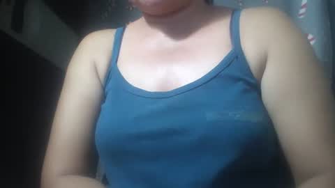 Snapshot of hotmatureladyxxx chatting on November 18, 2025, 8:52 am hotmatureladyxxx online show from November 18, 2025, 8:52 am