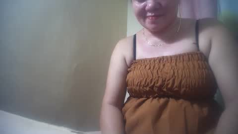 Snapshot of hotmatureladyxxx chatting on November 25, 2025, 11:10 am hotmatureladyxxx online show from November 25, 2025, 11:10 am