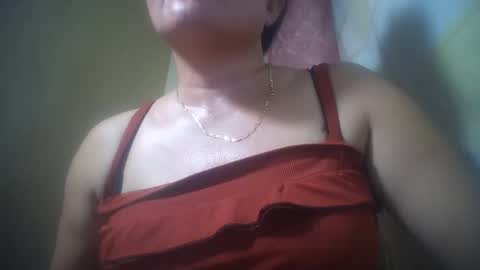 Snapshot of hotmatureladyxxx chatting on November 28, 2025, 5:43 am hotmatureladyxxx online show from November 28, 2025, 5:43 am