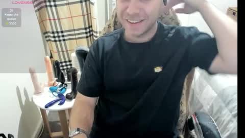 Snapshot of hotmelbguy20 chatting on October 3, 2025, 8:55 am Cum and play X online show from October 3, 2025, 8:55 am