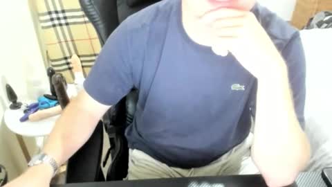 Snapshot of hotmelbguy20 chatting on October 4, 2025, 9:07 am Cum and play X online show from October 4, 2025, 9:07 am