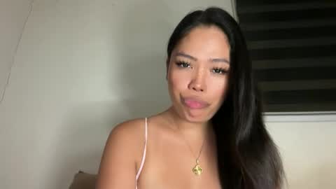 Eva online show from November 10, 2025, 6:18 pm