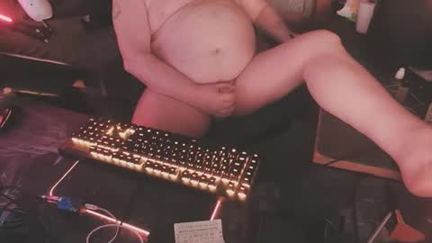 Snapshot of hotmike291112 chatting on February 9, 2026, 8:29 am hotmike291112 online show from February 9, 2026, 8:29 am