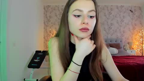 hotmolly_ online show from February 25, 2026, 10:58 am