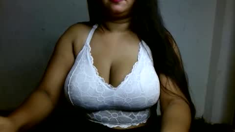 Snapshot of hotmuskan21 chatting on October 24, 2025, 3:52 pm Muskan online show from October 24, 2025, 3:52 pm