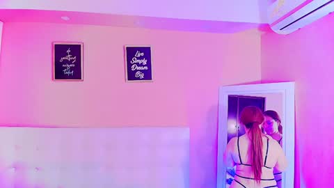 Snapshot of hotpawgmilf chatting on January 30, 2025, 12:37 pm Sussy Bloom  online show from January 30, 2025, 12:37 pm