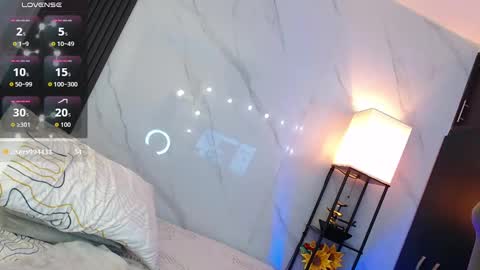 Snapshot of hotpawgmilf chatting on September 14, 2025, 6:18 pm Sussy Bloom  online show from September 14, 2025, 6:18 pm