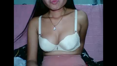 Snapshot of hotpink4u chatting on January 29, 2025, 10:27 am hotpink4u online show from January 29, 2025, 10:27 am