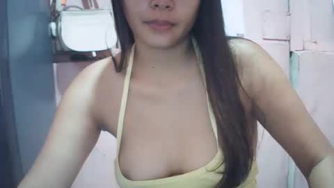 hotpink4u04 online show from October 29, 2025, 9:27 pm