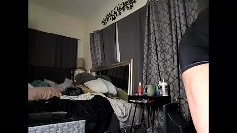 hotrox6942 online show from February 26, 2026, 9:30 am