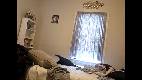 hotrox6942 online show from March 22, 2026, 4:32 pm