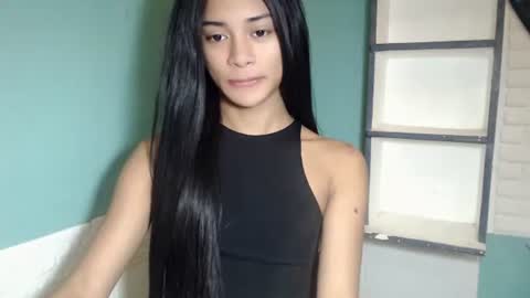 Snapshot of hotsexyaveryxx chatting on October 19, 2025, 7:25 pm Suzete online show from October 19, 2025, 7:25 pm