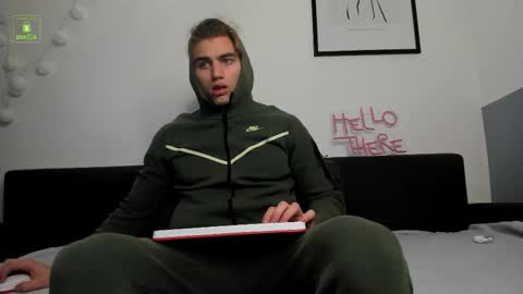 Kyle Baker online show from December 15, 2025, 6:17 am