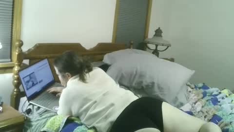 hotspot829 online show from December 3, 2025, 2:19 am