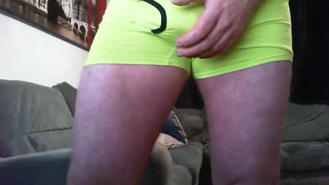 Snapshot of hotstrip22 chatting on November 28, 2025, 2:53 pm Mark online show from November 28, 2025, 2:53 pm