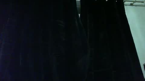 Snapshot of hotstrip22 chatting on May 24, 2026, 12:04 am Mark online show from May 24, 2026, 12:04 am