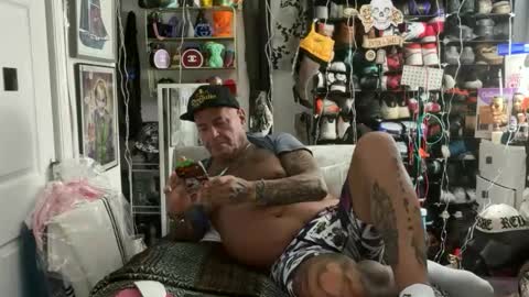 hotstuff775616 online show from March 2, 2026, 2:58 am