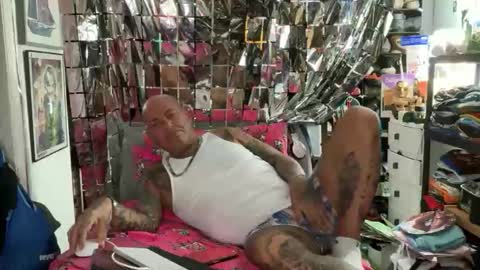 hotstuff775616 online show from April 19, 2026, 1:49 am