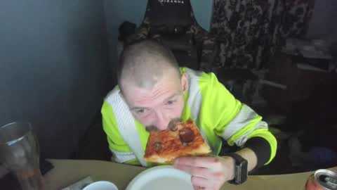 Snapshot of hotsummer1996 chatting on March 12, 2025, 6:22 pm hot online show from March 12, 2025, 6:22 pm