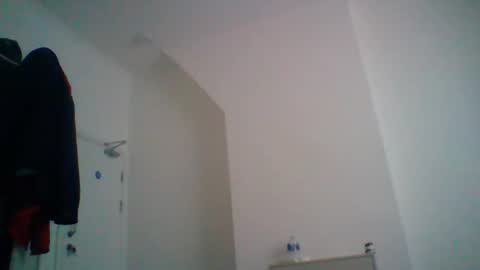 hotsurfdude1992 online show from October 23, 2025, 4:17 pm