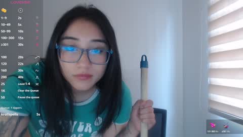 Snapshot of hottbee1 chatting on December 6, 2024, 7:45 pm AMY online show from December 6, 2024, 7:45 pm