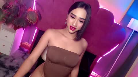 Snapshot of hottie_diary chatting on April 4, 2026, 6:05 pm kylie online show from April 4, 2026, 6:05 pm