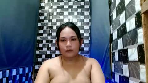 hottie_uzeah21 online show from June 4, 2026, 4:51 am