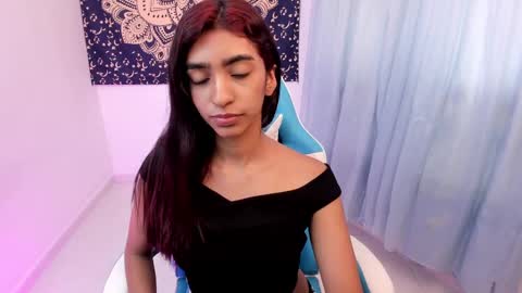 Snapshot of hottie_veronica chatting on February 21, 2025, 6:26 pm Veronica independent model online show from February 21, 2025, 6:26 pm