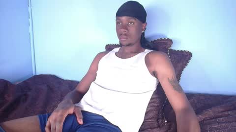 independent Model online show from September 20, 2025, 2:12 am