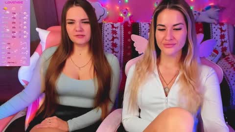 Snapshot of hotty_girls_here chatting on December 23, 2024, 6:11 am Ivanna and Jessica online show from December 23, 2024, 6:11 am