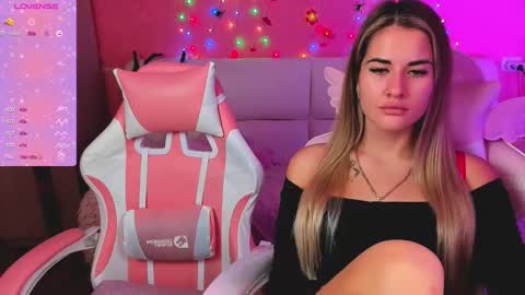 Ivanna and Jessica online show from October 29, 2025, 6:04 am