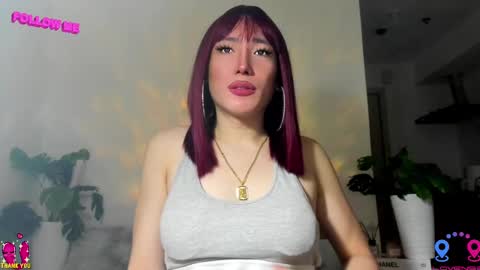 Snapshot of hottycrishinaxx chatting on February 12, 2025, 10:15 pm crishinahotty online show from February 12, 2025, 10:15 pm