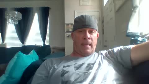 hotyummycock69 online show from September 17, 2025, 7:37 pm