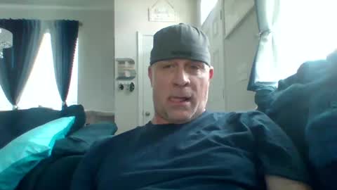 hotyummycock69 online show from September 27, 2025, 2:33 pm