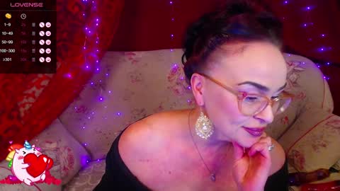 Snapshot of hotzlata chatting on February 8, 2025, 1:43 am Hotzlata online show from February 8, 2025, 1:43 am