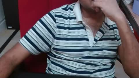 Snapshot of houseofwayne chatting on June 10, 2026, 7:07 am Cute Boy with Awesome Cock. online show from June 10, 2026, 7:07 am