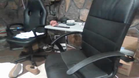 Snapshot of houstonbored chatting on December 13, 2024, 1:37 am houstonbored online show from December 13, 2024, 1:37 am