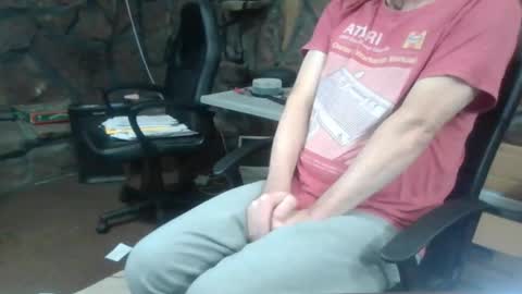 Snapshot of houstonbored chatting on February 9, 2025, 7:52 pm houstonbored online show from February 9, 2025, 7:52 pm